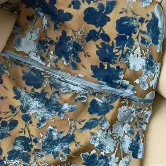 ✨SALE✨Zara Limited Edition Velvet Dress Size M - Picture 8 of 15